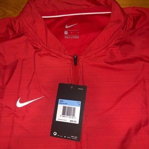 Brand new nike pullover size medium